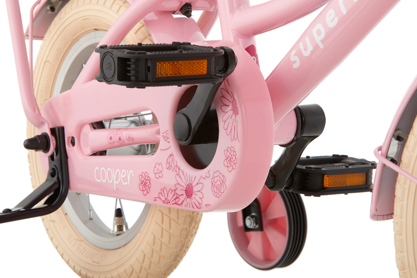 Supersuper Cooper 12 inch 2025 Meisjes - Fietsenconcurrent.nl Supersuper Cooper 12 inch 2025 Meisjes - Fietsenconcurrent.nl